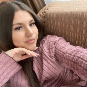 Simona, Babysitter în Câmpulung