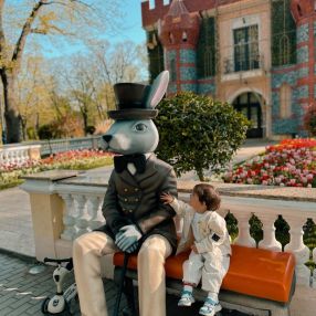 Diaconu, Familie în Slatina