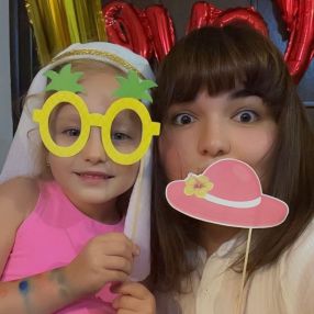 Ana-Maria, Babysitter în Câmpina
