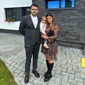 Loredana, Familie în Suceava