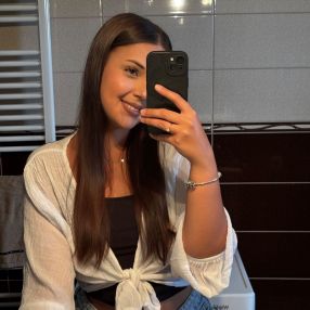 Cristina, Babysitter în Baia Mare
