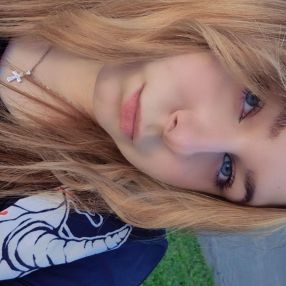 Loredana, Babysitter în Iași