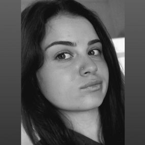 Adina, Babysitter în Chiajna