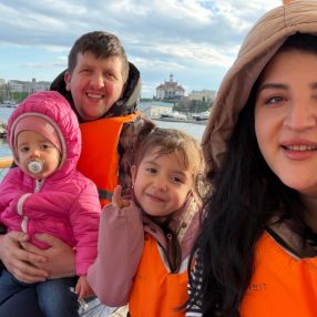 Adina, Family in Pitești
