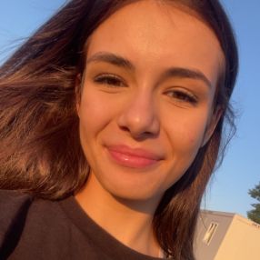 Alessia, Babysitter in Moșnița Veche
