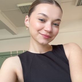 Karina, Babysitter in Reșița