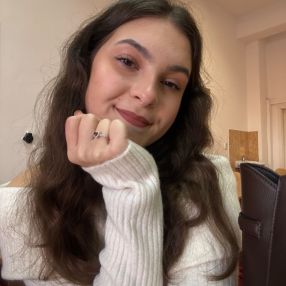 Nicoleta, Babysitter în Brașov
