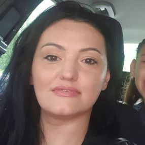 Ramona, Babysitter în Brașov