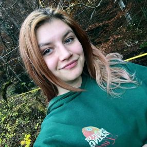 Alexandra, Babysitter în Bragadiru