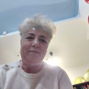 Cristina, Babysitter în Târgu Jiu