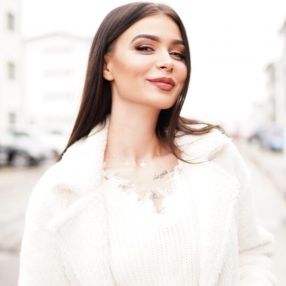 Beatrice, Babysitter in Craiova