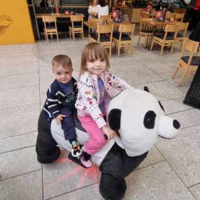 Alina, Familie în Giroc