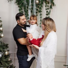 Cristina, Familie în Bacău