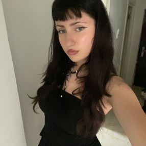 Cosmina, Babysitter în Luduș