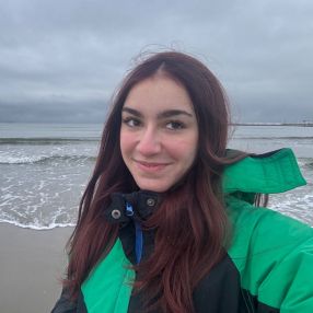 Anca, Babysitter în Satu Mare