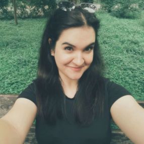 Daria, Babysitter în Voluntari