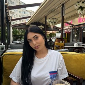 Ana, Babysitter in Slobozia