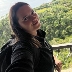 Lavinia, Babysitter în Năvodari