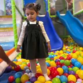 Roxana, Familie în Alba Iulia