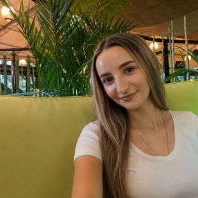 Ancuta, Babysitter în Năvodari
