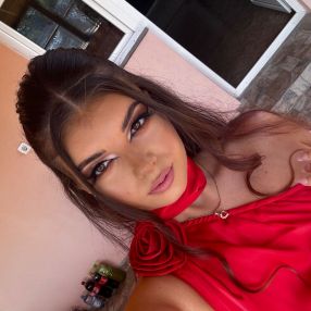 Alexandra, Babysitter în Chiajna