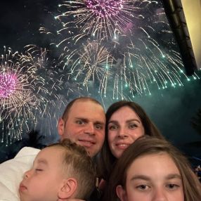 Nicuta, Family in Iași