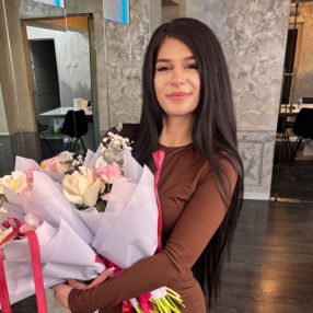 Riza, Babysitter în Bragadiru