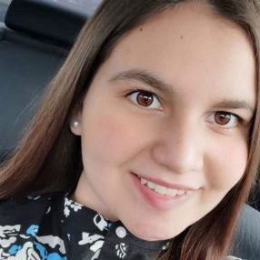 Antonia, Babysitter în Brașov