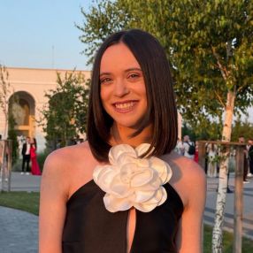 Andreea Bianca, Babysitter în Popești-Leordeni