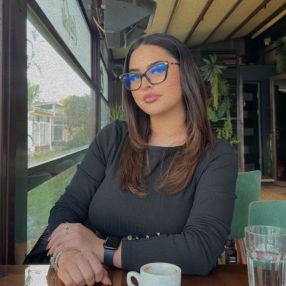 Alexandra, Babysitter în Constanța