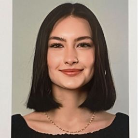 Deborah, Babysitter în București