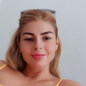 Adriana, Babysitter in Oradea