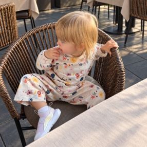 Violeta, Familie în Brașov