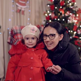Irina Elena, Familie în Suceava
