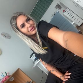 Alexandra, Babysitter în Constanța
