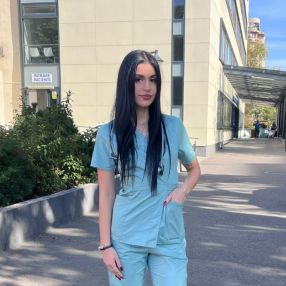Giulia Alessia, Babysitter în Ploiești