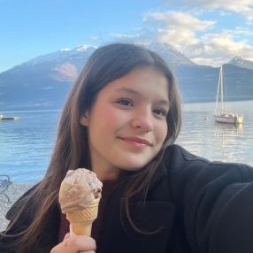 Irina, Babysitter în Gherla