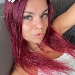 Iulia, Babysitter în Baciu