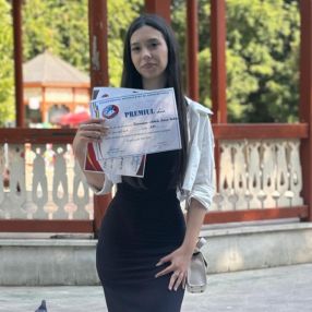 Diana, Babysitter în Focșani