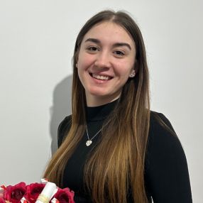 Emese, Babysitter în Gherla