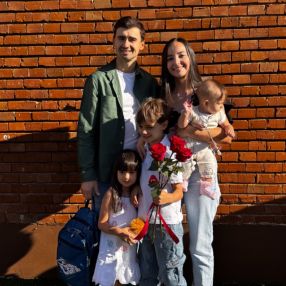 Raluca, Familie în Râmnicu Vâlcea