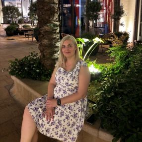 Anelize, Babysitter in Târgoviște