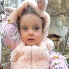 Sara, Familie în Târgoviște