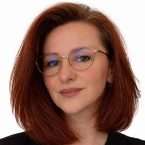Ioana, Babysitter în Reghin