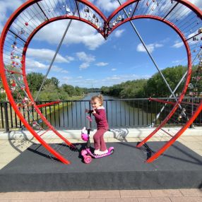 Bernadett, Familie în Satu Mare