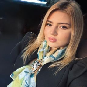 Alexandra, Babysitter în Ploiești