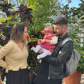 Magdalena, Familie în Valea Adâncă