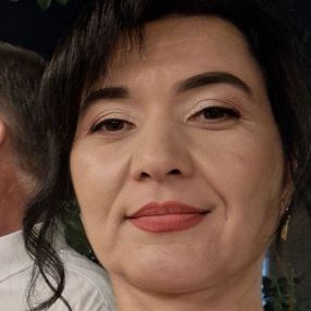 Codruta, Babysitter în Târgu Jiu