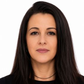 Elena, Babysitter în Constanța