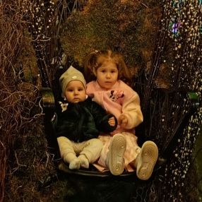 Sasu, Familie în Craiova